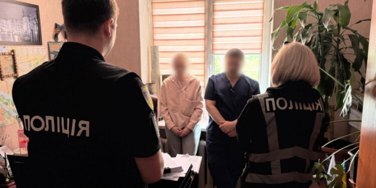 У Запоріжжі медики підробили понад 2000 записів про лікування військових – їм загрожує до 6 років в’язниці | Новости Запорожья