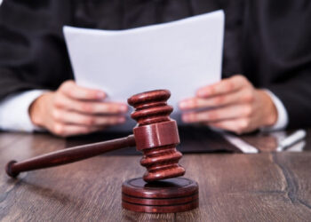 У Запоріжжі засудили двох чоловіків за розбійний напад і грабежі жінок — їх засудили до 9 та 8 років ув’язнення | Новости Запорожья