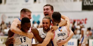 Українці за кордоном: Кличко зіграє у фіналі, успіх команди Крутоуса та Павлова – Федерація баскетболу України