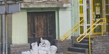 В Олександрівському районі Запоріжжя аптека залишила будівельне сміття – після припису інспекції все прибрали | Новости Запорожья