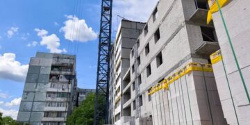 Відбудова багатоповерхівок у Запоріжжі, фото – на якому етапі роботи на вулиці Запорізькій | Новости Запорожья