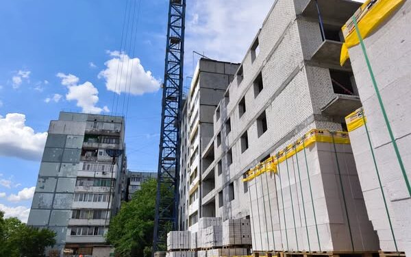 Відбудова багатоповерхівок у Запоріжжі, фото – на якому етапі роботи на вулиці Запорізькій | Новости Запорожья