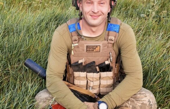 Військовий із Канева отримав нагороду від міністра оборони України