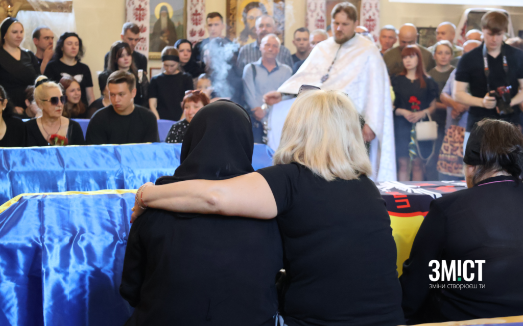 3 червня загиблі бійці повернулися додому назавжди. Євген Аверкеєв, Роман Урбан, Костянтин Васильченко та Юрій Никонов полягли на фронті.
