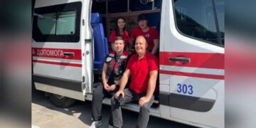 Запорізькі лікарі врятували чоловіка з гострим інфарктом — його серце зупинилося у квартирі | Новости Запорожья