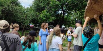 Звенигородський музей провів екскурсію для дітей з прифронтового Очакова — Новости Черкасс
