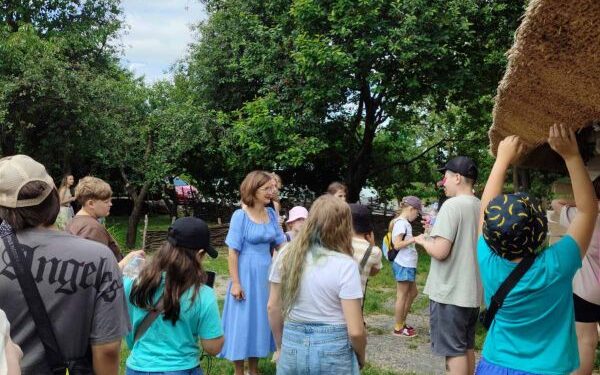 Звенигородський музей провів екскурсію для дітей з прифронтового Очакова — Новости Черкасс