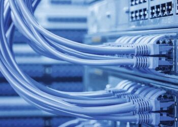 Пасивне мережеве обладнання: Як вибрати його для офісу чи дата-центру