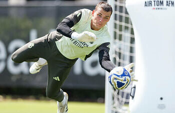 Андрей Лунин вступил в переговоры с «Вильярреалом» и предварительно согласился на трансфер