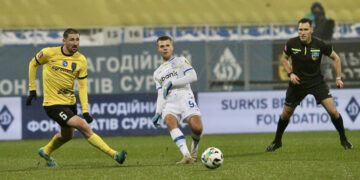 «Динамо» продовжило свою безпрограшну гостьову серію і перервало серію «Олександрії»