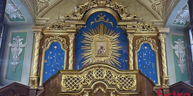 “Доступність храмового середовища”: на Івано-Франківщині презентують ікону для людей з вадами зору