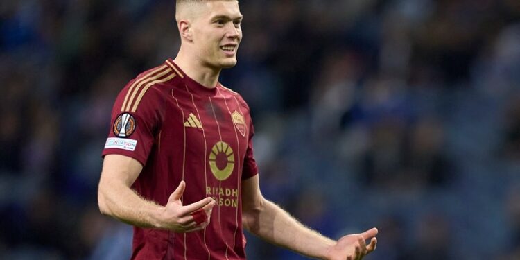 Довбик рискует вернуться в Ла Лигу. На его место «Рома» подписала Фергюсона