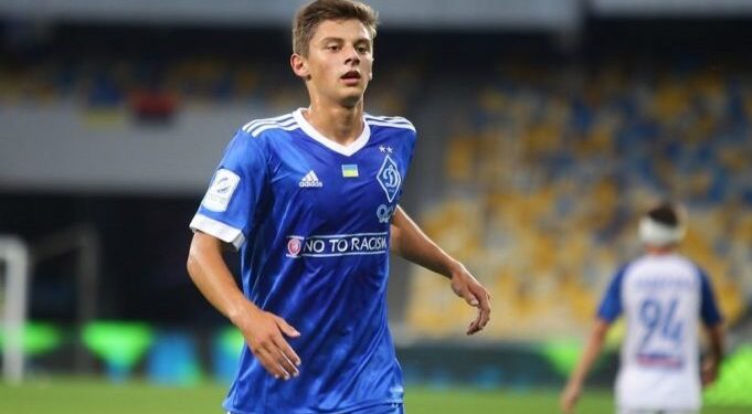 «Милан» заинтересован в услугах Виталия Миколенко