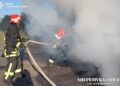 На автодорозі Гриців-Микулин зайнявся легковий автомобіль (відео) —Хмельнитчина