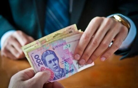 На Черкащині жінка хотіла “домовитися” за студента, щоб він здав сесію