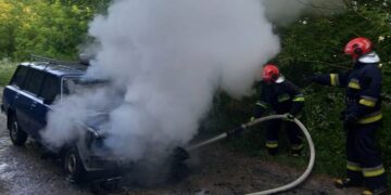 На Шепетівщині зайнявся легковий автомобіль —Хмельнитчина