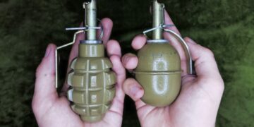 На Золотоніщині чоловік зберігав вдома вибухівку та гранату