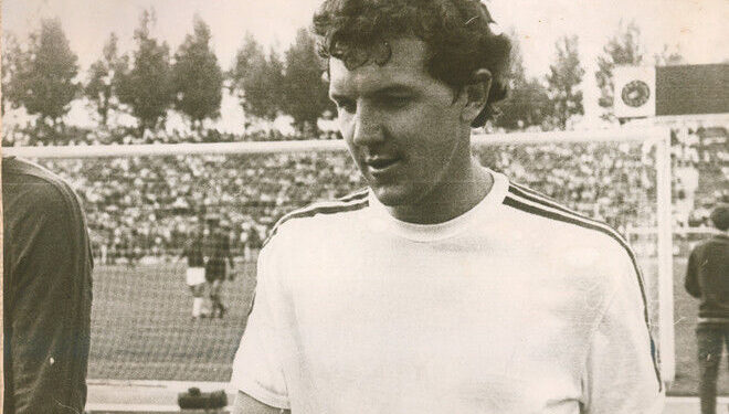 Не стало легендарного игрока «Карпат» Юрия Дубровного