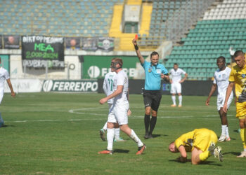 Перед прощанням з УПЛ «Ворскла» вийшла на друге місце за кількістю червоних карток