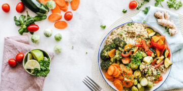 Пізня вечеря може зашкодити серцю: що радять лікарі