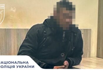Поліцейські охорони Черкащини допомогли повернутися до лікарні чоловіку, який загубився в Смілі — Новости Черкасс