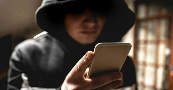 Прикриваються податковою: мешканців Івано-Франківщини попереджають про активізацію шахраїв