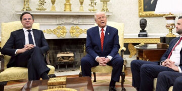 “Росія прислала на переговори «історика», тоді як Україна сформувала представницьку делегацію”, — генсек НАТО Марк Рютте Дональду Трампу