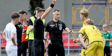 «Рух» та «Шахтар» заробили найбільшу кількість вилучень в минулому сезоні в Чемпіонаті U-19