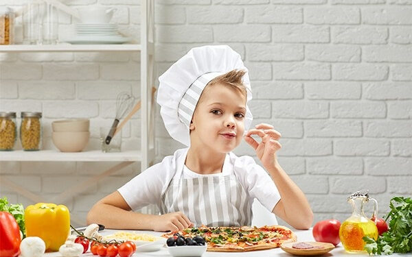 ТОП-5 причин, чому діти обожнюють піцу: проста, смачна, весела їжа