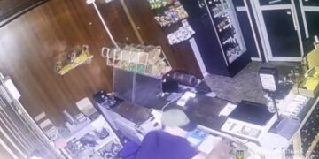 У Запоріжжі викрили росіянина, який після звільнення з колонії обікрав квартиру та магазин – йому загрожує до 8 років позбавлення волі | Новости Запорожья