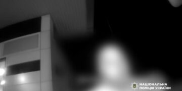 В Умані чоловіки погрожували підірвати гранату на АЗС