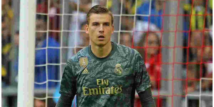 Андрей Лунин остается в «Реале» в статусе дублера