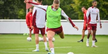 Борьба за Довбика только начинается. Клубы Испании и Турции хотят подписать украинца