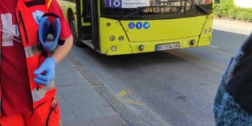 Через різке гальмування маршрутки у Львові травмувалися дві пасажирки