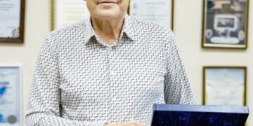 Директор черкаського ЦДЮТ отримав відзнаку “За звитяги в ім’я Черкас”