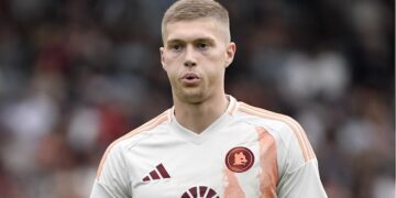 Довбик заинтересовал клуб из АПЛ, за который играет другой украинец