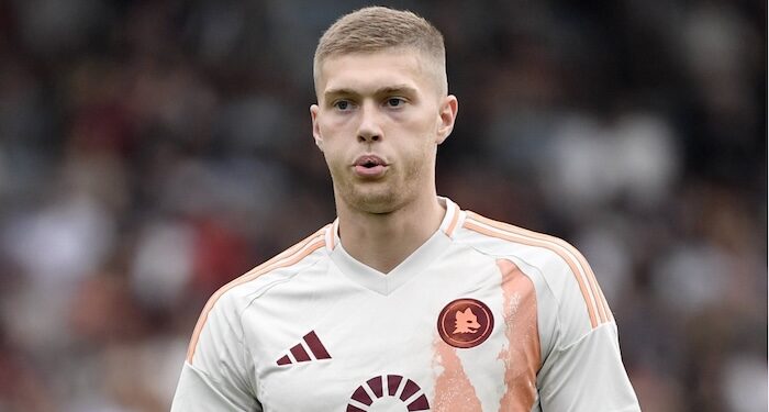 Довбик заинтересовал клуб из АПЛ, за который играет другой украинец