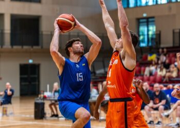 Індивідуальні рекорди в збірній України: Кравцов кращий за трьома показниками, Ковляр може потрапити до топ-10 асистентів – Федерація баскетболу України