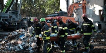 Кількість жертв російського удару по Києву знову зросла – до 27