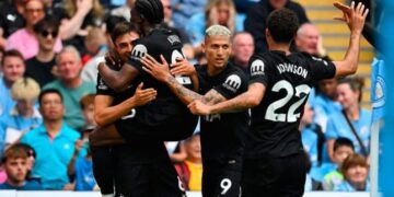 «Манчестер Сити» неудачно стартовал в домашнем матче нового сезона АПЛ, проиграв «Тоттенхэму»