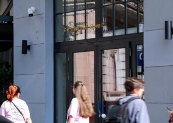 Масове отруєння у львівському ресторані: заклад оштрафували