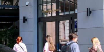 Масове отруєння у львівському ресторані: заклад оштрафували