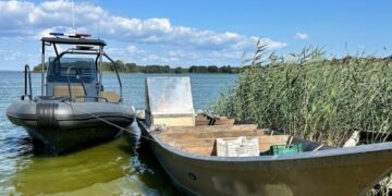 На Черкащині інспектори виявили підроблені документи на судно