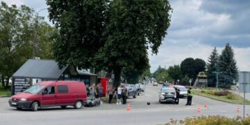 На перехресті вулиць Соборності та Української збили мотоцикліста —Хмельнитчина