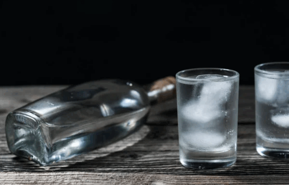 На Уманщині викрили підпільний продаж горілки “на розлив” та сигарет