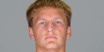 Нападник Олександрії-2 забив Чайці зі своєї половини поля