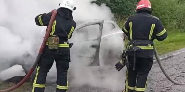 Неподалік Полонного палав автомобіль (відео) —Хмельнитчина