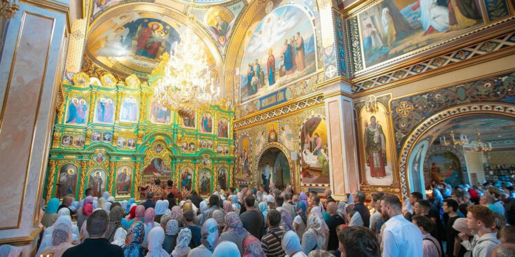 Парафіяльна церква: храм божий чи бюро ритуальних послуг?