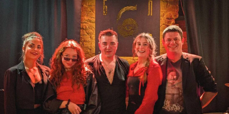 Про музику, хейт та благодійність: творчий шлях івано-франківського гурту LaBlur (ФОТО)