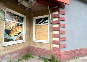 Рівнянин обікрав супермаркет: виніс цигарки та алкоголь